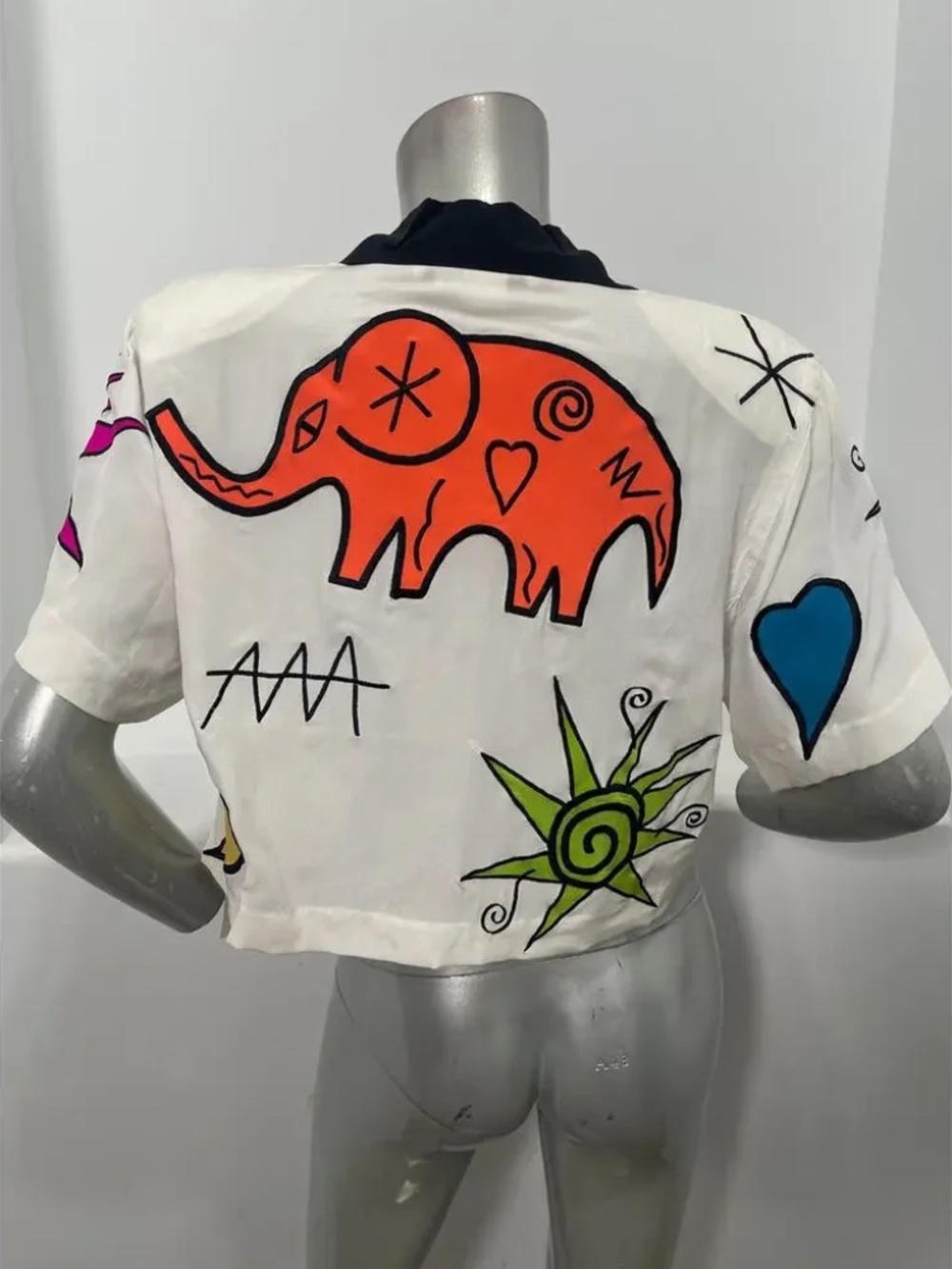 Vintage DEADSTOCK 80s Amelia Austin Graphic Embroidered Silk Copped Top NWT - Picture 6 of 7